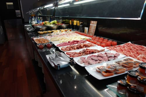 Parador de Antequera, Breakfast buffet