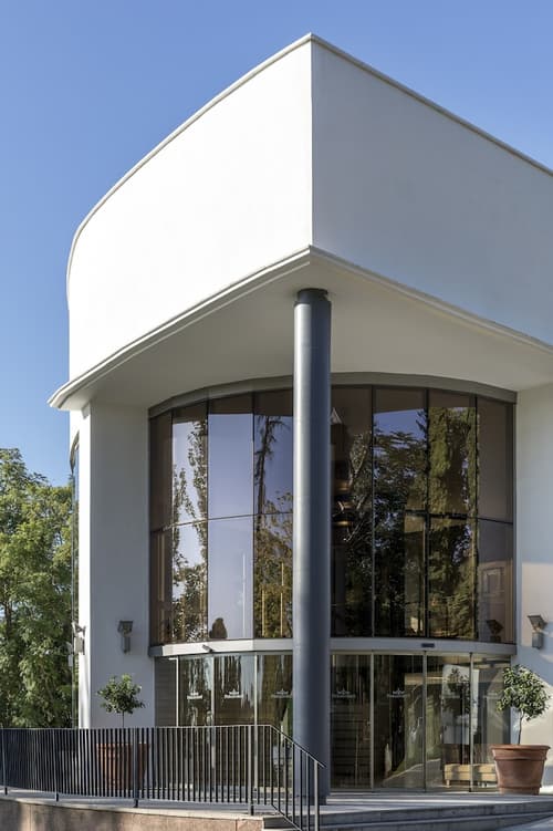 Parador De Cordoba, Business center