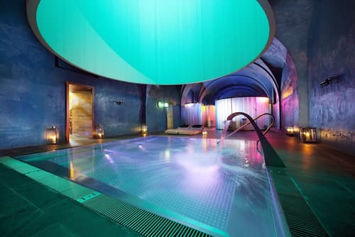 Parador De Alcala, Indoor pool