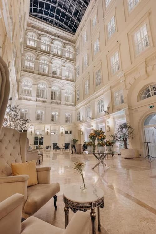 Grand Palace Brno, Lobby