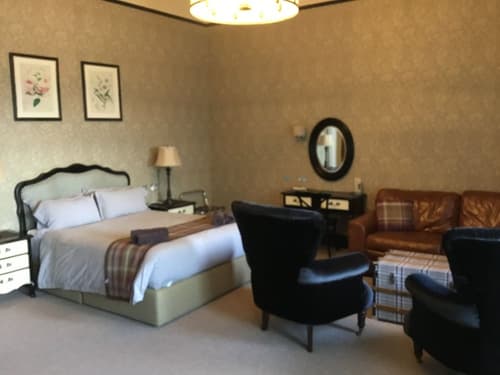 West Highland Hotel, Room