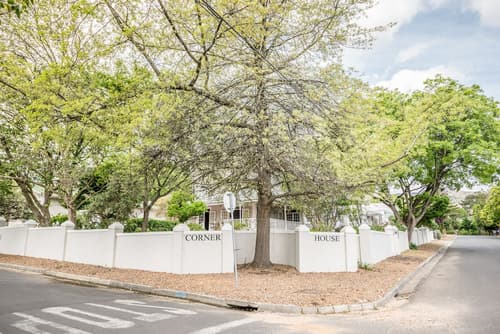 Corner House Residence, Primary image