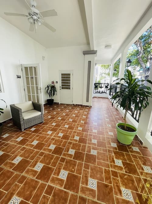 Placid Suites, Lobby