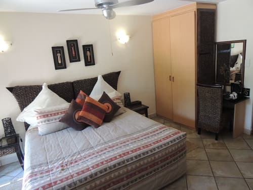 Elephant Coast Guest House, Room