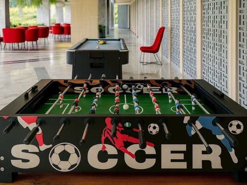 Le Resort and Villas, Reception