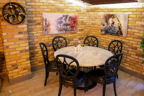 Hotel Zade, Restaurant