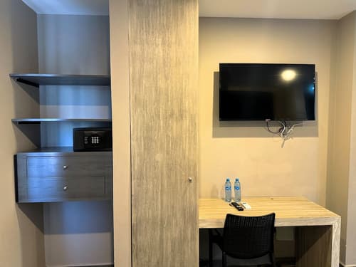 Illusion Xpress (Attraction Hotel Deluxe), Room