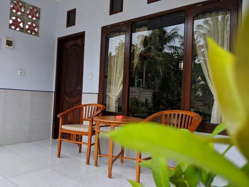 Serangan Inn Mimba, Balcony