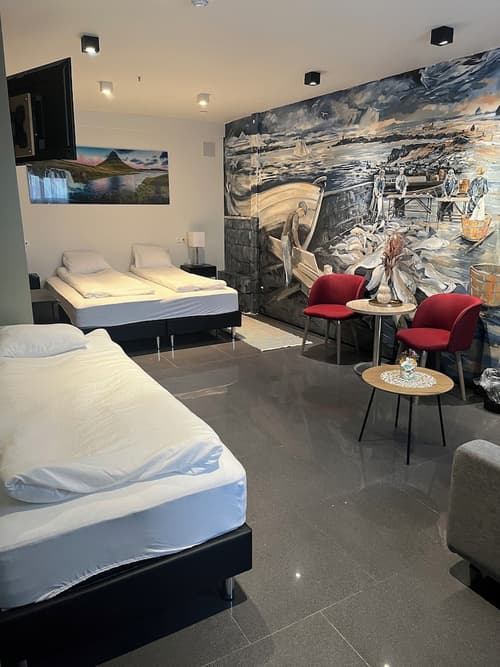 Hotel Duus, Primary image