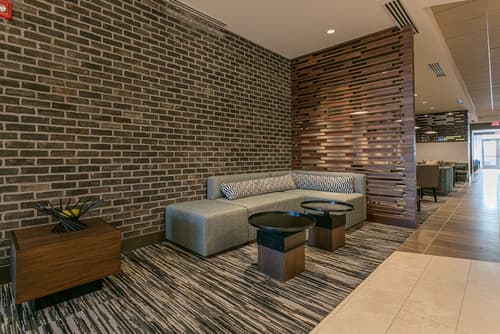 Hyatt Place Wilmington Riverfront, Lobby sitting area