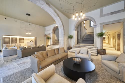 PortoBay Flores, Lobby sitting area