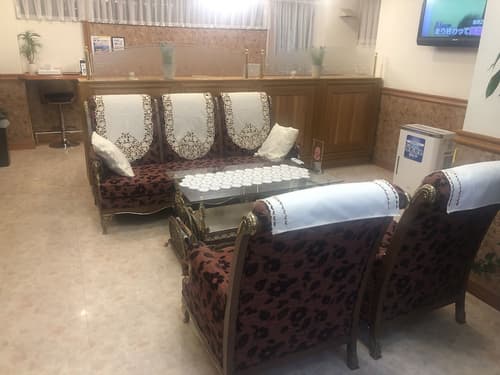 Nishikawaguchi Station Hotel Stay Lounge, Lobby sitting area