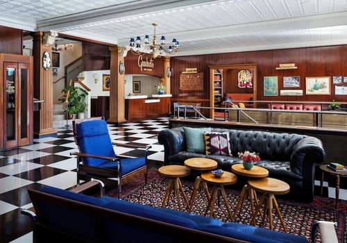 Graduate by Hilton New Haven, Lobby