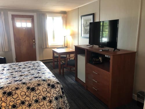 Edenbrook Motel, Room