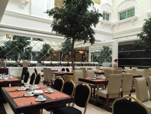 Sunday Hotel Holiday international Dubai, Room