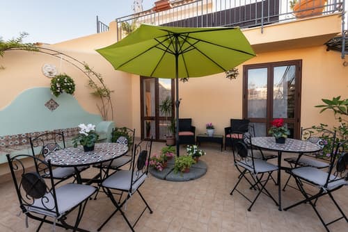 Casa Manzella, Terrace/patio