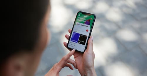citizenM Glasgow, Check-in/check-out kiosk