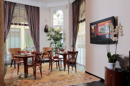 Athens Lotus Hotel, Lobby sitting area