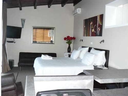 See More Guest House, Room