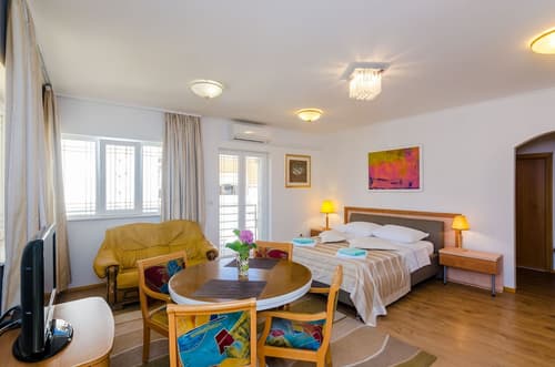 Apartments & Rooms V&M, Living area