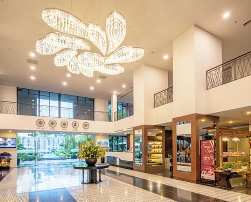 Senna Hue Hotel, Lobby