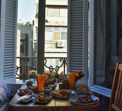 Columbia Hotel, In-room dining