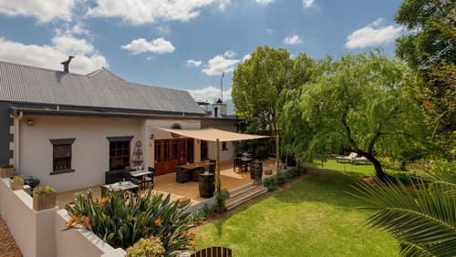 Sauvignon Country Lodge, Primary image