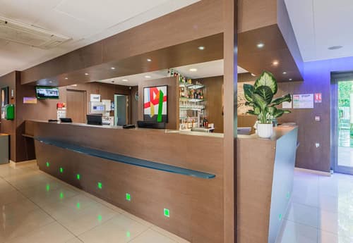 B&B HOTEL Colmar Liberté 4 étoiles, Reception