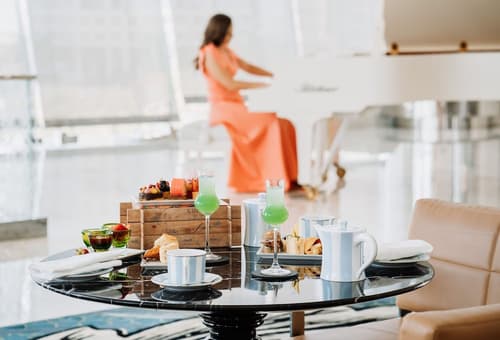 Conrad Abu Dhabi Etihad Towers, Lobby lounge