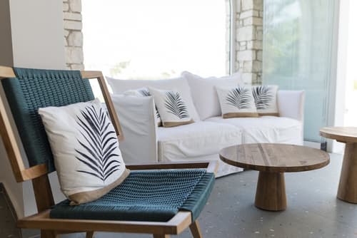 Pnoi Hotel, Lobby sitting area