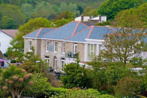 The Llawnroc, Exterior