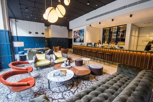 Veriu Central, Primary image