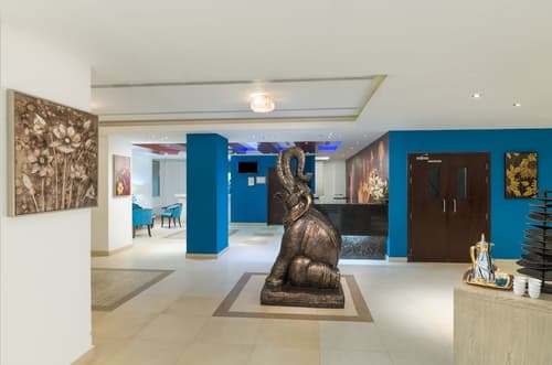 Al Hail Waves Hotel Managed By Centara, Reception