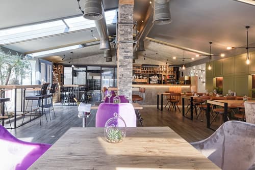 Hotel Galija, Restaurant