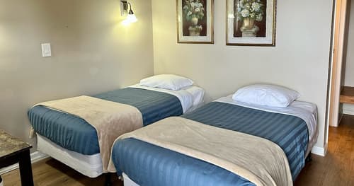 West Coast Motel, Room