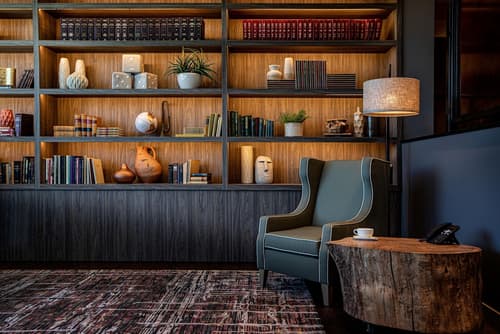 Hotel Maverick, Lobby