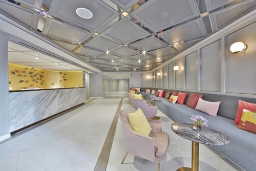 The Quarter Ploenchit by UHG, Lobby