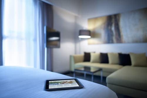 Centro Capital Centre, Room