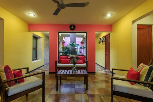 Art 57 Hotel - Adults Only, Lobby sitting area