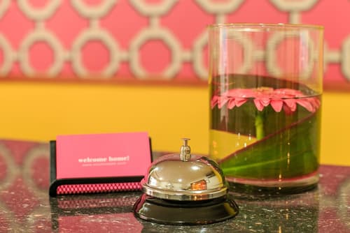 Art 57 Hotel - Adults Only, Lobby