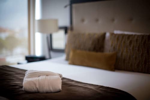 93 Luxury Suites & Residences, Room