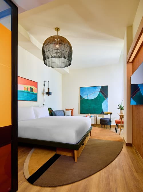 HOLLYWOOD VOLUME, a Tribute Portfolio Hotel, Room