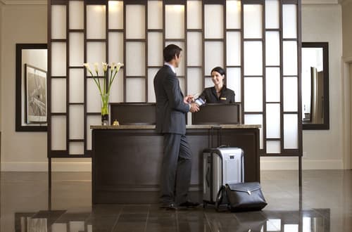 The Fairmont Palliser Gold Experience, Concierge desk