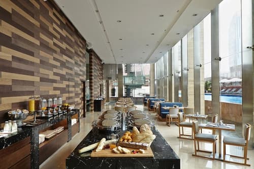 Fraser Residence Menteng Jakarta, Restaurant