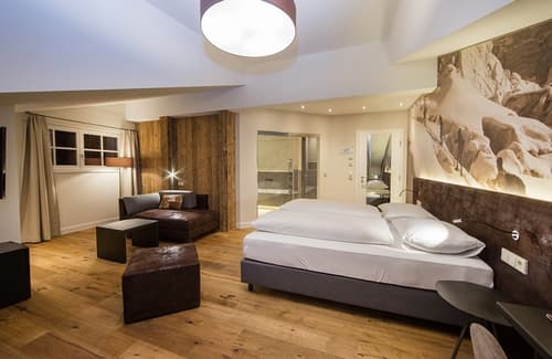 HEITZMANN - Hotel & Rooftop, Room