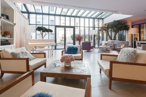 Relais Thalasso Château des Tourelles, Lobby