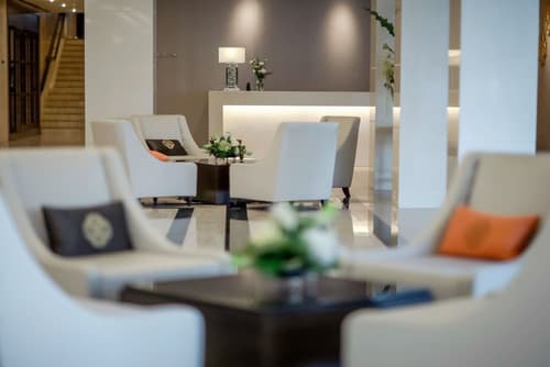 Mandarin Hotel Managed by Centre Point, Lobby