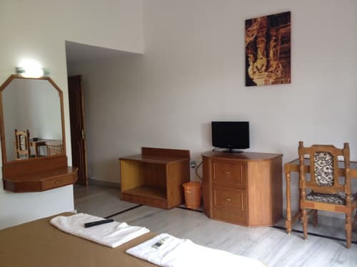 Hotel Isabel Palace, Room