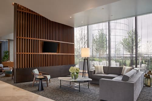 The Watermark Hotel, Lobby sitting area