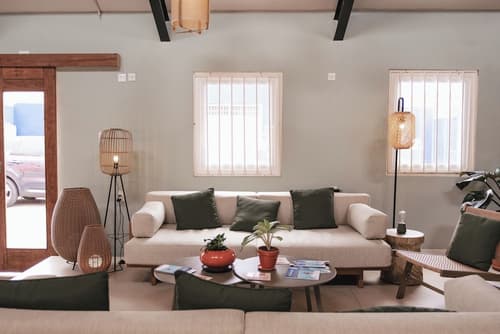 The Freedom Hotel, Lobby